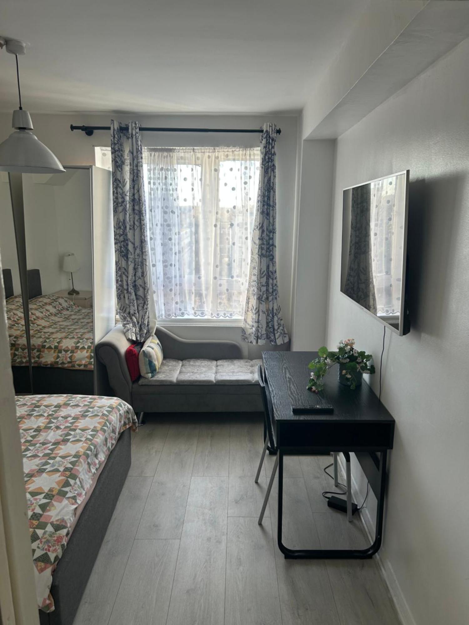 Cosy 2-Bedroom Flat In Finsbury Park, Modern, Convenient & Close To Central London! ภายนอก รูปภาพ